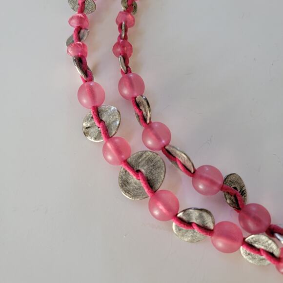 Vintage Pink Multi Strand Bead Necklace Silver Discs Statement Costume Jewelry - Picture 4 of 10